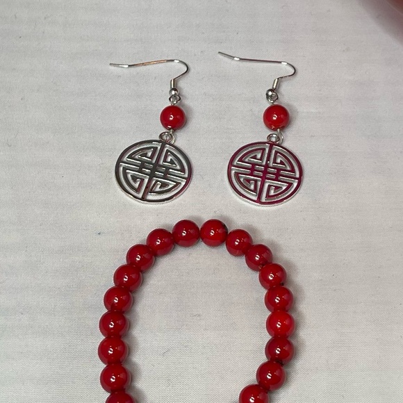 New Bracelet & Earring Set - Picture 8 of 8